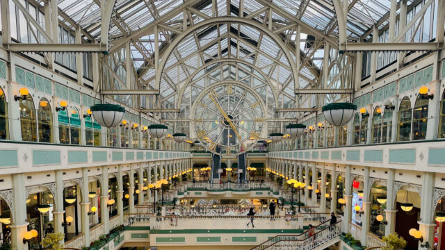 Big Clock situated inside a shopping mall in Dublin, Ireland